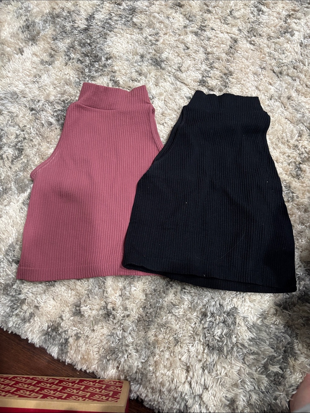 Ribbed High-Neck Tank Tops in Rose and Black